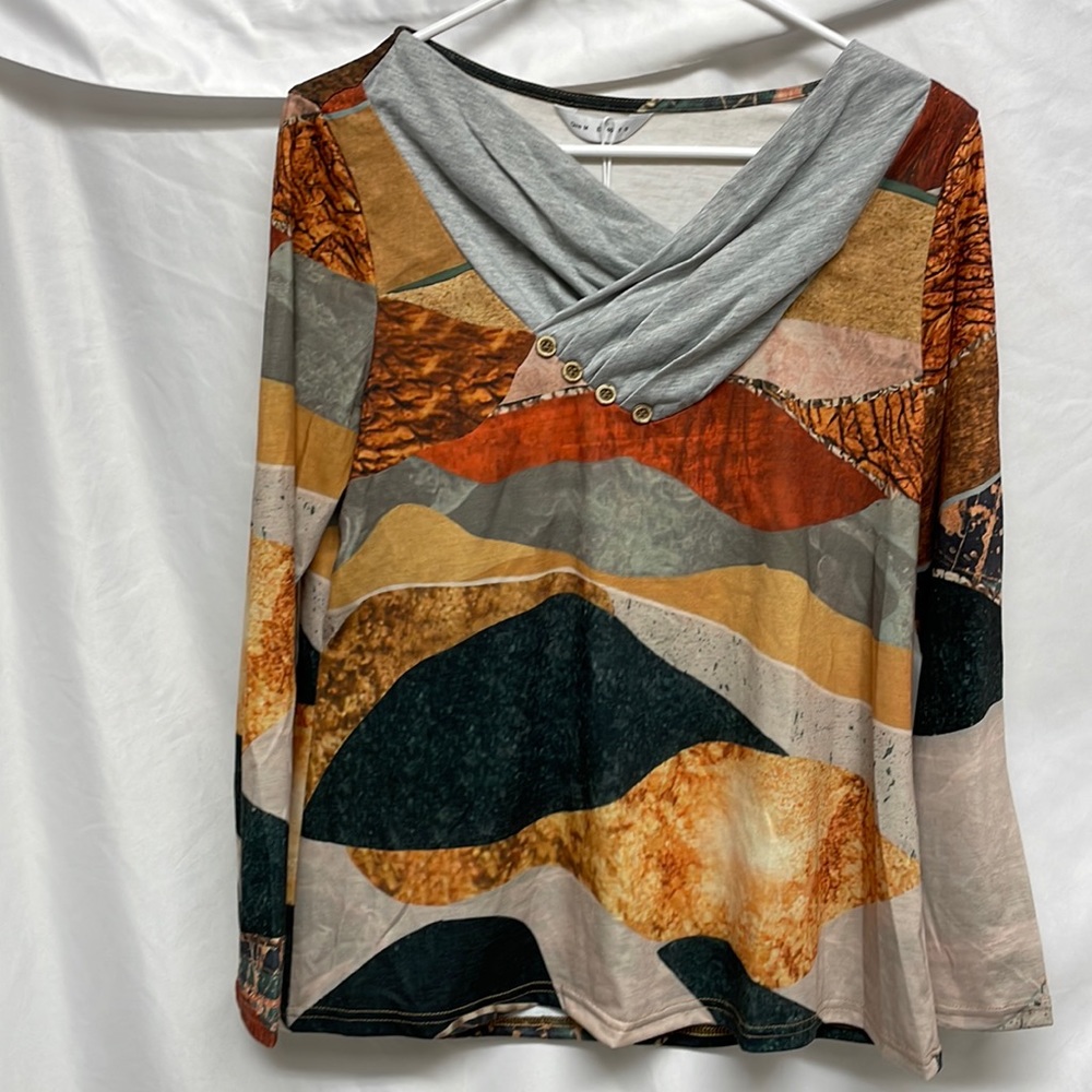 Tendency Long Sleeve Top Size Medium
